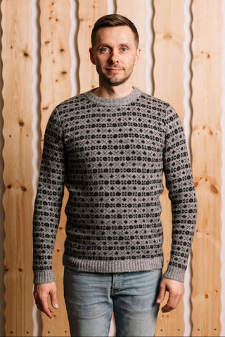 Troyggja Model 8263 Grá/Svørt