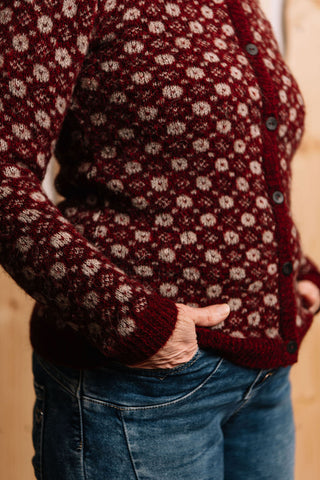 Opin Vínreyð/Grá troyggja model 8254