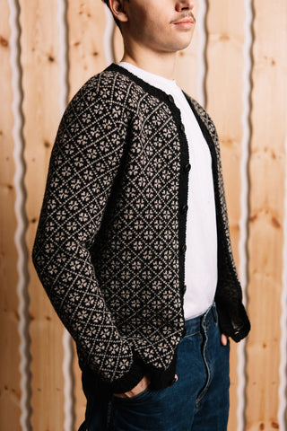 Troyggja Model 8328 Svørt/grá