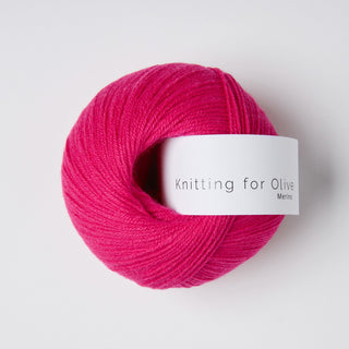 Knitting for Olive Merino – Pink Daisies