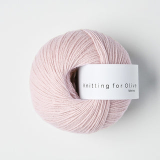 Knitting for Olive Merino – Strawberry Milkshake