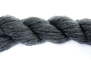 Snældan Hank Yarn – 5 Darker Grey