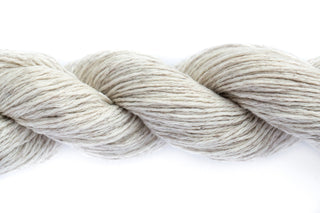 Snældan Hank Yarn – 2 Light Grey